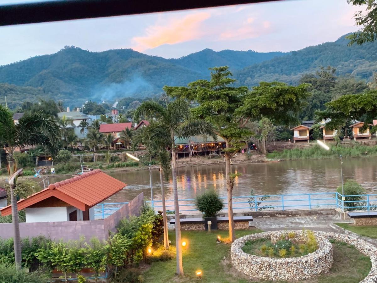 Saranya River House สรัญญาริเวอร์เฮาส์ Mae Ai Екстер'єр фото